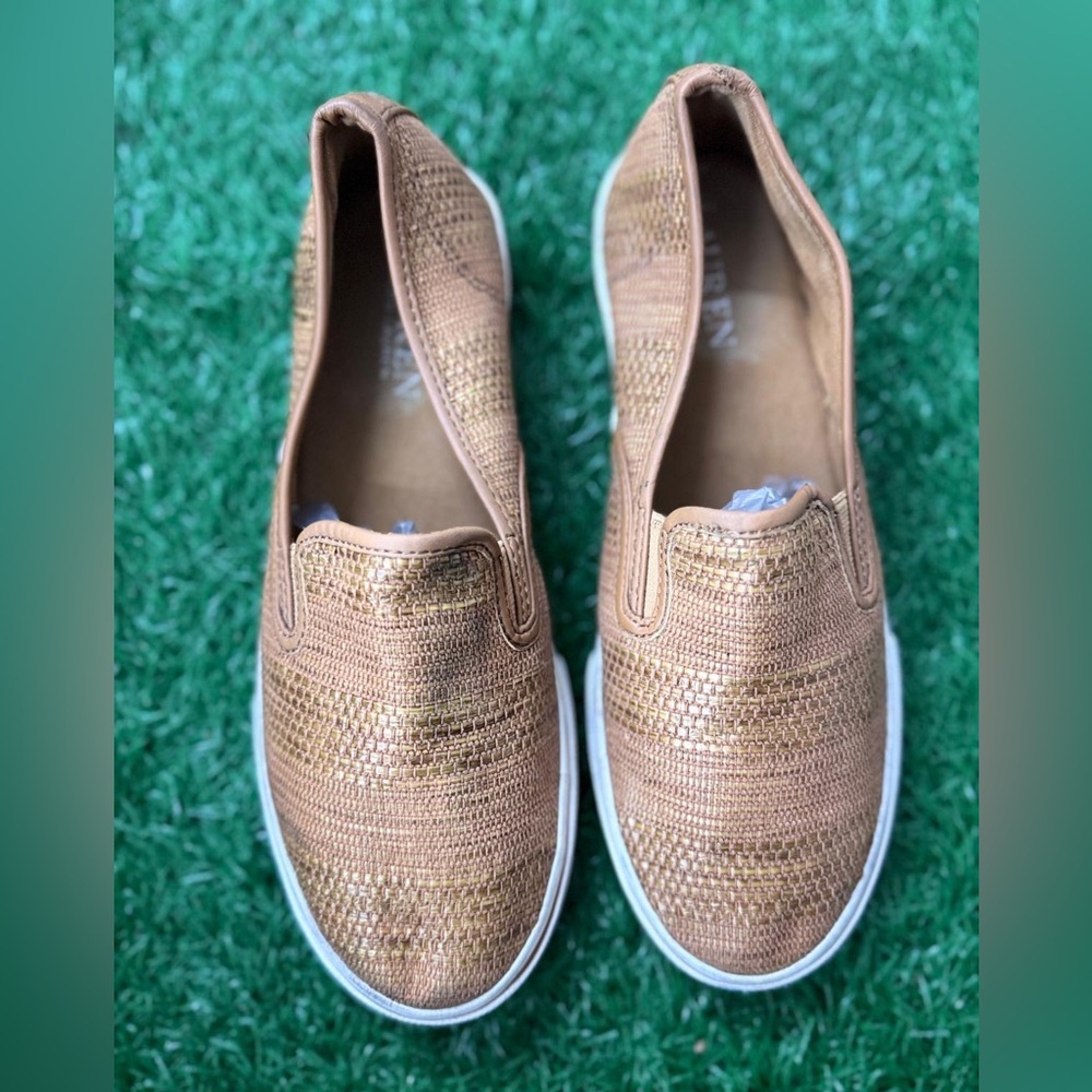 Lauren Ralph Lauren
Women's Janis Slip-On Sneakers Size 6B